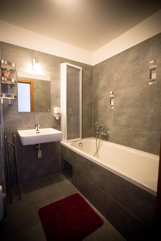 As Hotel Brno Eksteriør billede